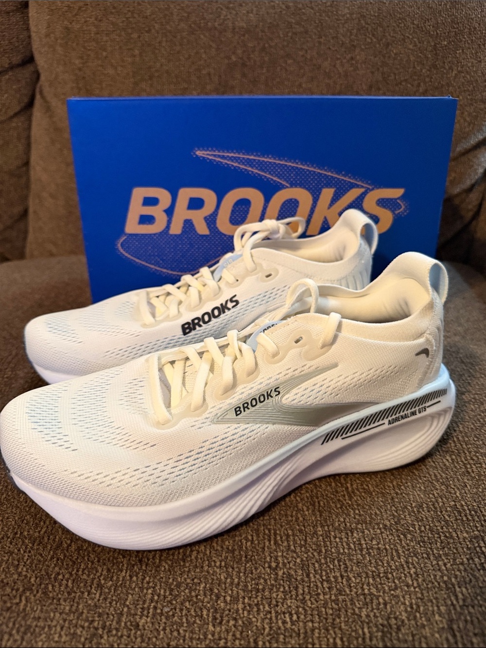 Brooks Adrenaline GTS 25 (NWT)